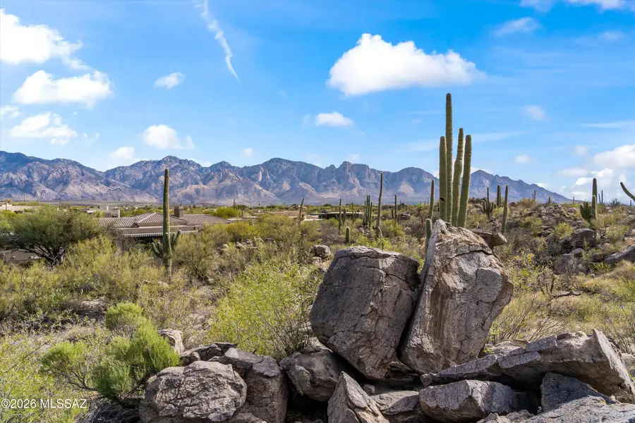530 E Thunderstorm, Oro Valley, AZ 85755 - #2