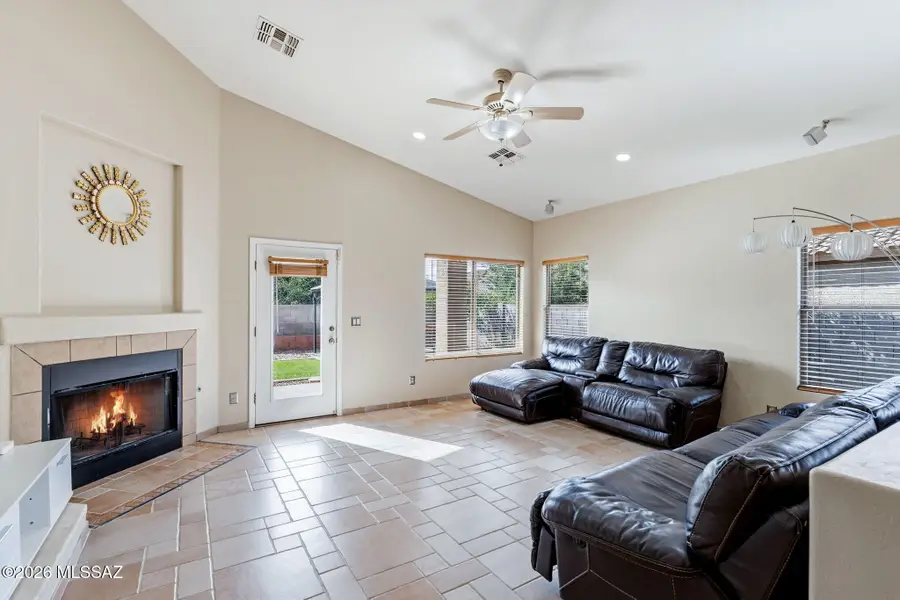 7473 N Clemens, Tucson, AZ 85743 - #3
