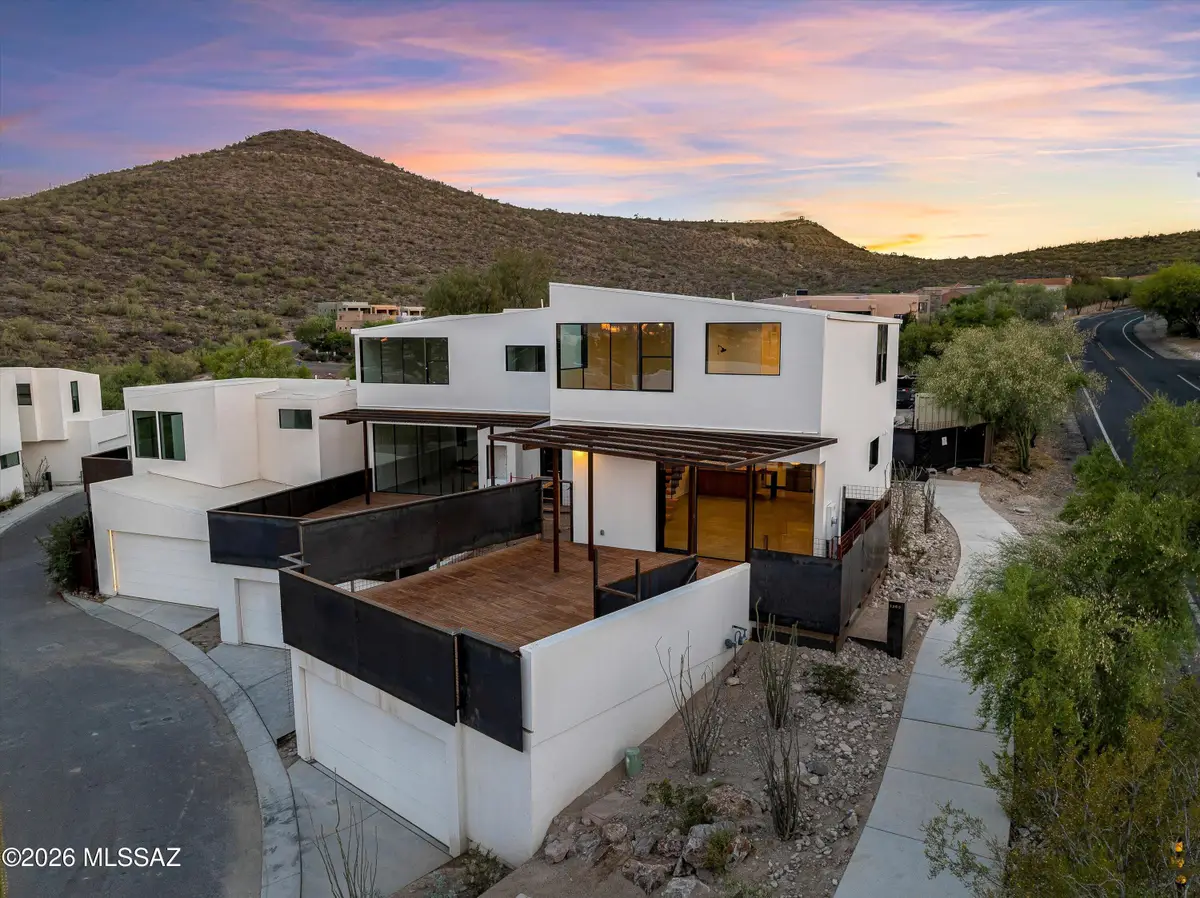 1360 W Sentinel View, Tucson, AZ 85745 - #1