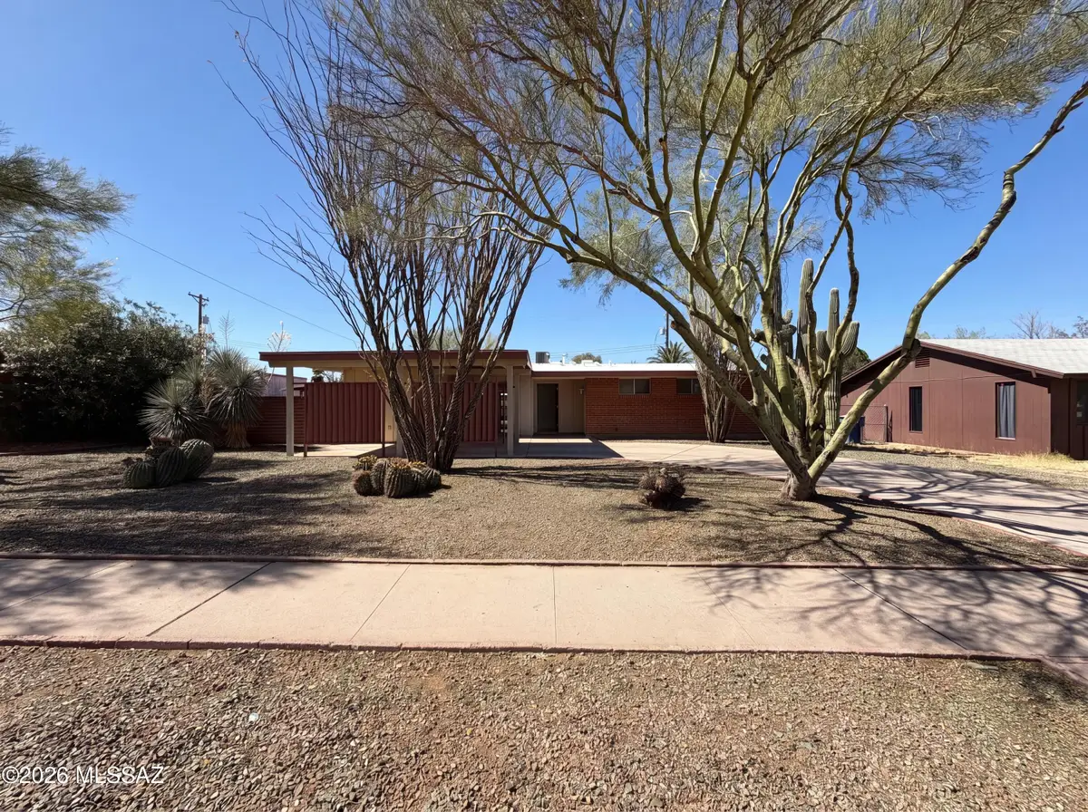 7434 E 18th, Tucson, AZ 85710 - #1