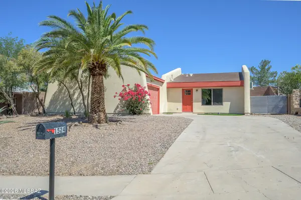 1524 S Saint Tropaz, Tucson, AZ 85713