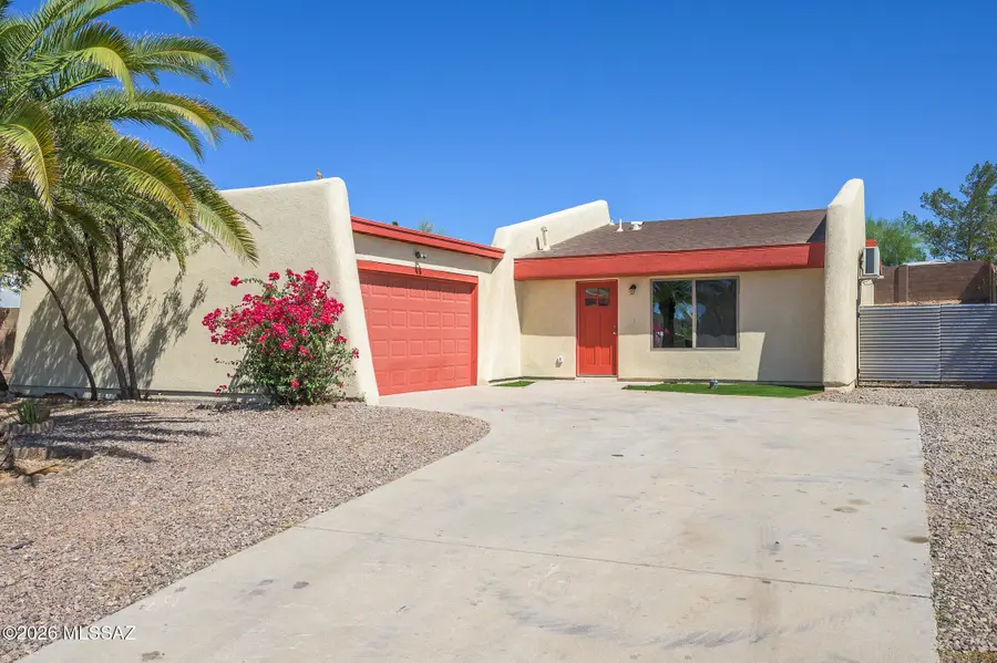 1524 S Saint Tropaz, Tucson, AZ 85713 - #2