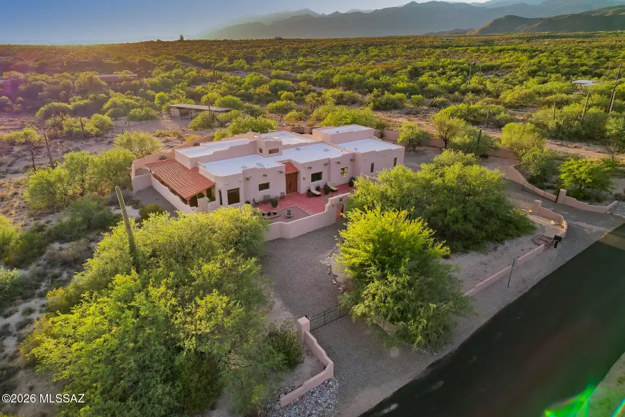 2305 N El Camino Rinconado, Tucson, AZ 85749 - #2