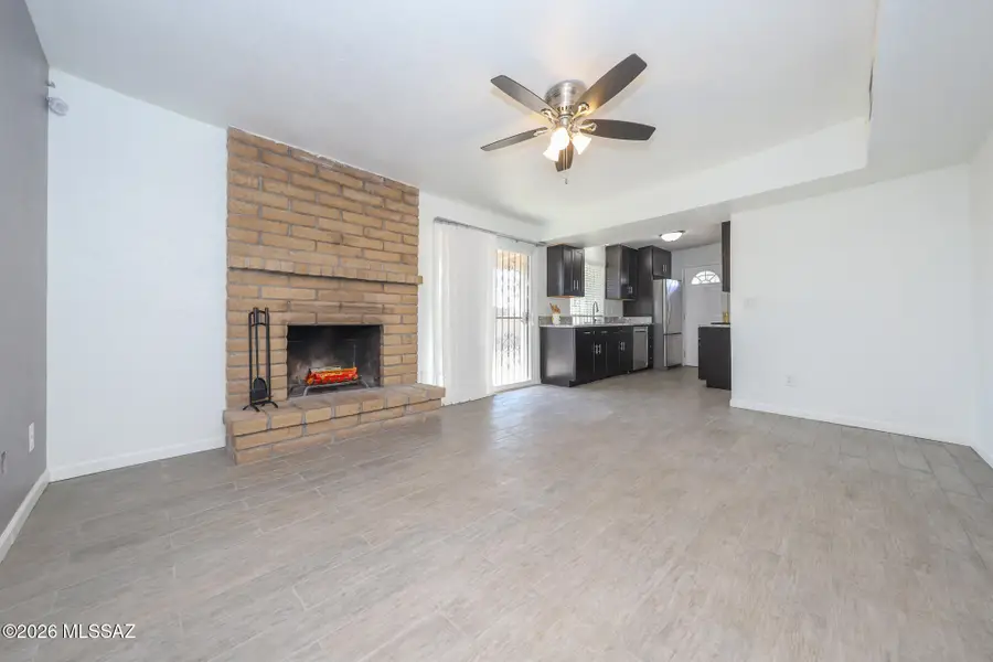 2327 E Honeysuckle, Tucson, AZ 85706 - #3