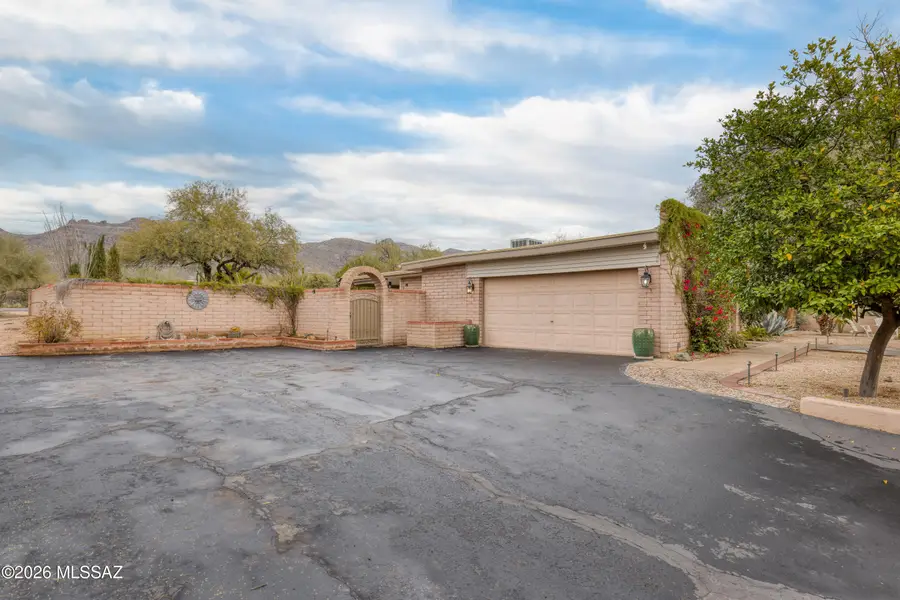 9431 E Walnut Tree, Tucson, AZ 85749 - #3