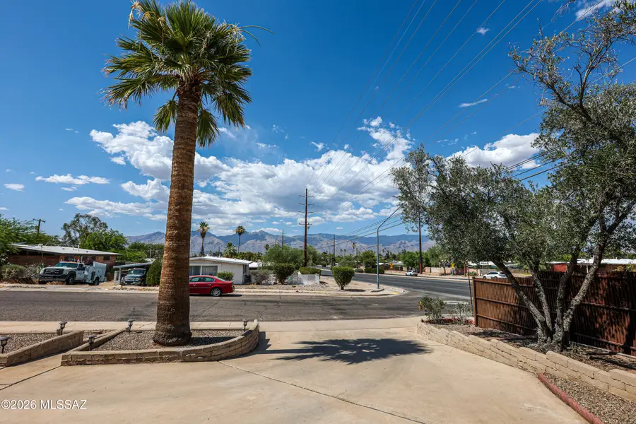 7050 E Elbow Bay, Tucson, AZ 85710 - #2