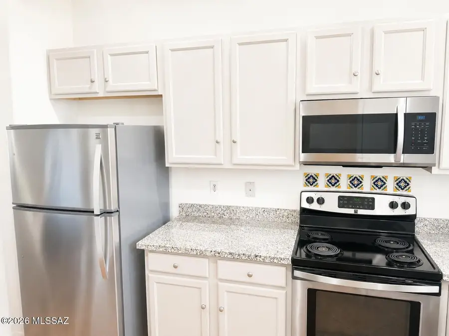 965 W Via Del Placio, Green Valley, AZ 85614 - #3