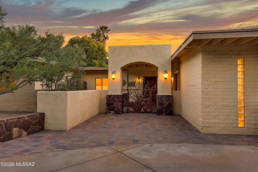 12040 E Dry Gulch, Tucson, AZ 85749 - #2