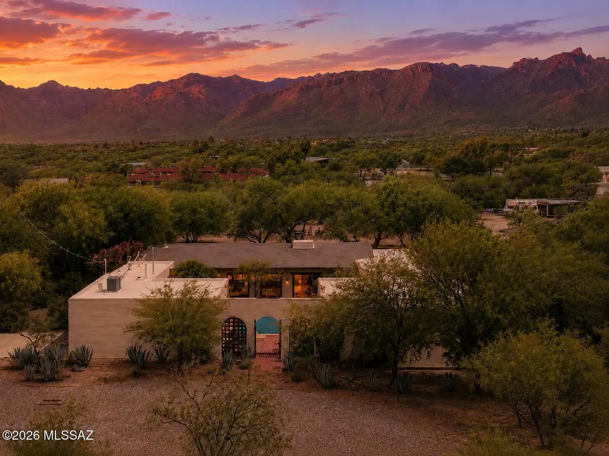 3945 N Bear Canyon, Tucson, AZ 85749 - #1