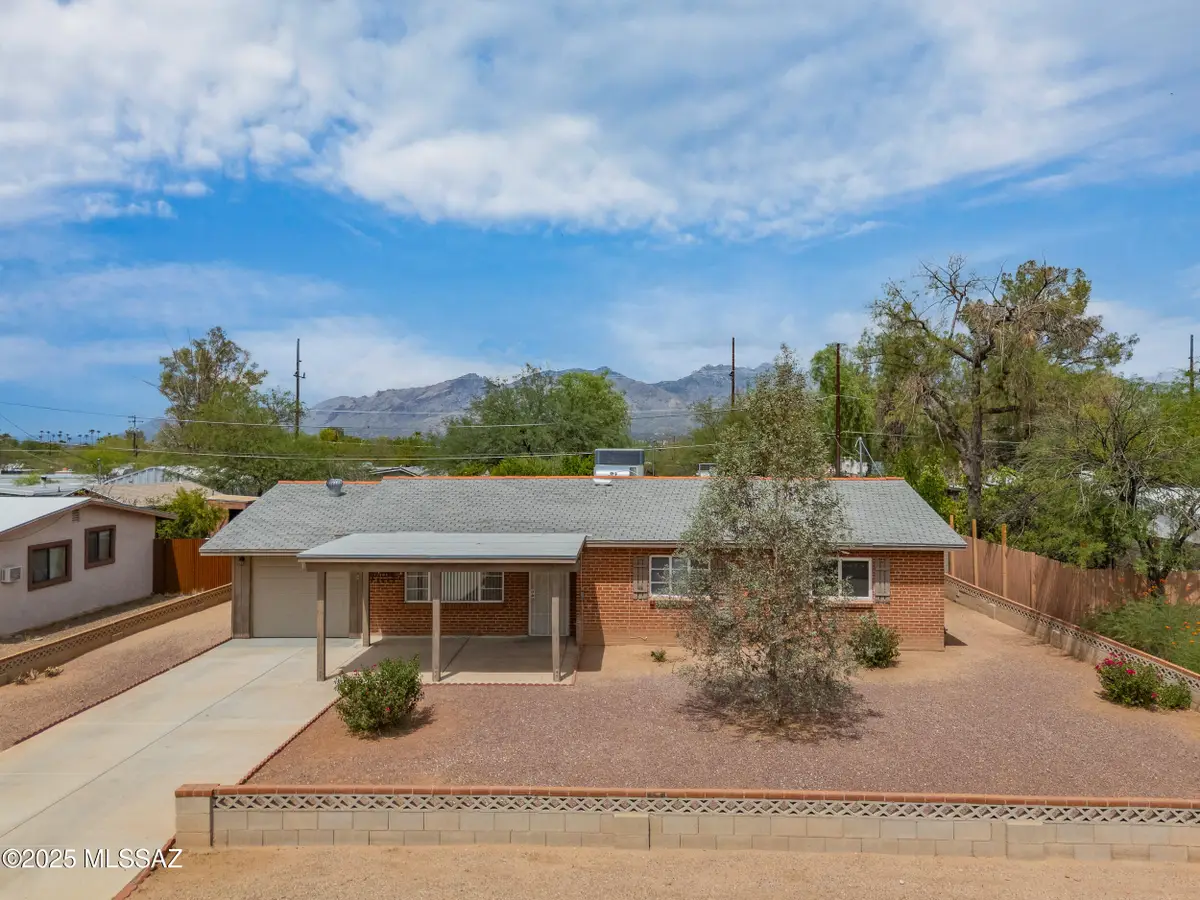 5731 E Helen, Tucson, AZ 85712 - #1