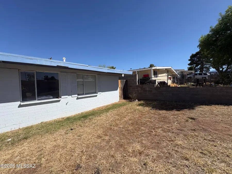 915 W 4th, San Manuel, AZ 85631 - #2
