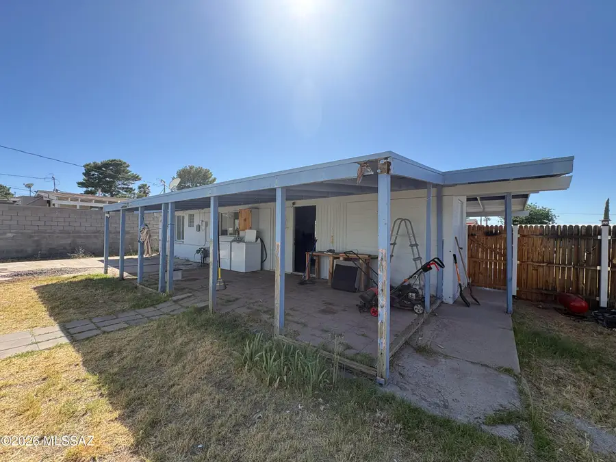 915 W 4th, San Manuel, AZ 85631 - #3