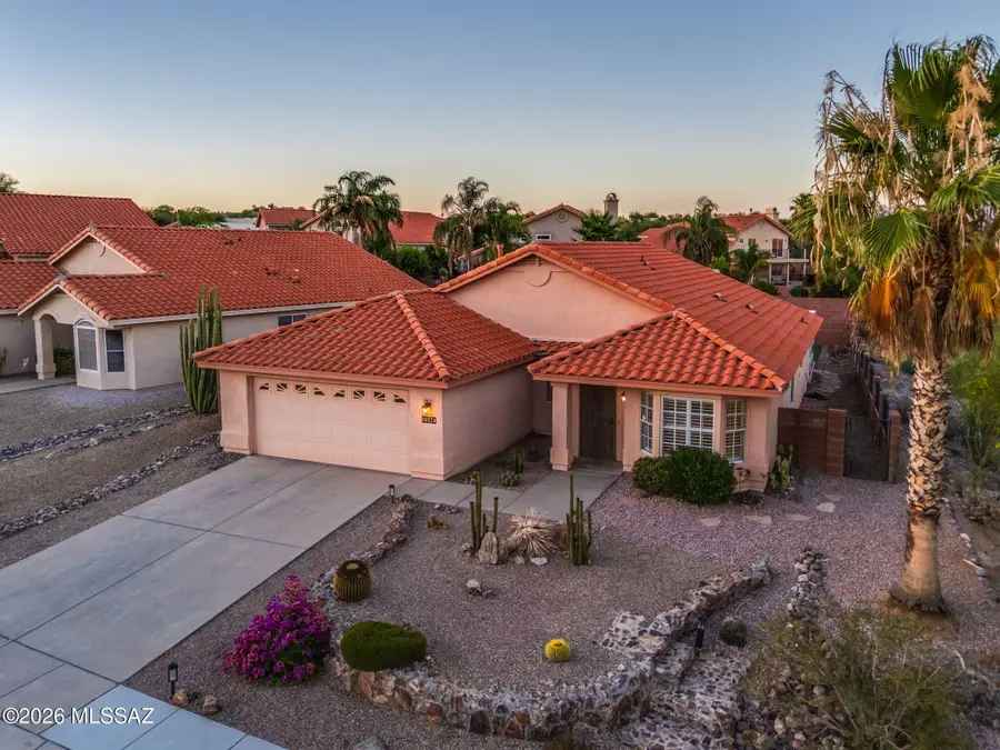 10578 N Camino Rosas Nuevas, Oro Valley, AZ 85737 - #3