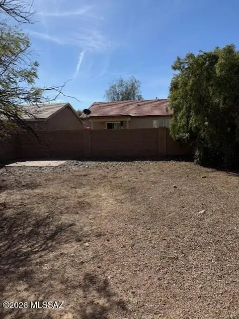 4282 E River Falls, Tucson, AZ 85712