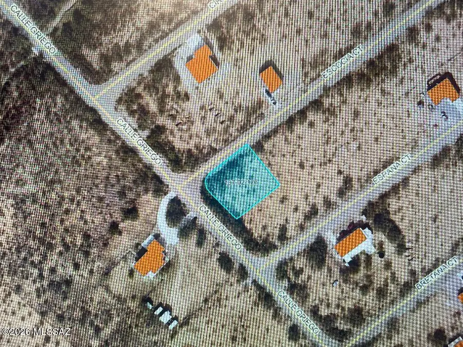 101 Escocia, Rio Rico, AZ 85648 - #2