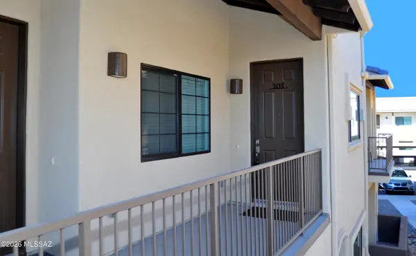 2040 E River, Tucson, AZ 85718