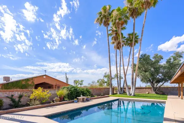 12721 W Well Pump, Tucson, AZ 85743