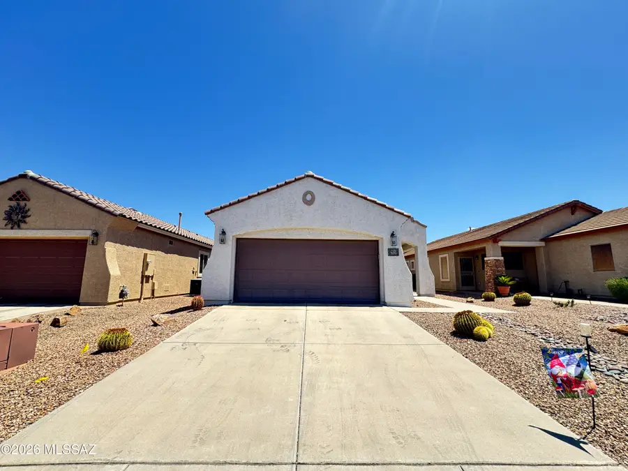 335 W Calle Del Estribo, Sahuarita, AZ 85629 - #2