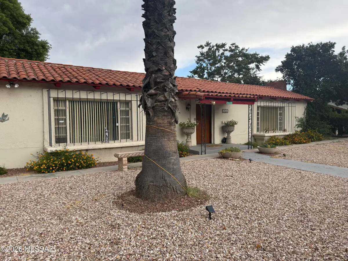 1025 N Bankerd, Nogales, AZ 85621 - #1