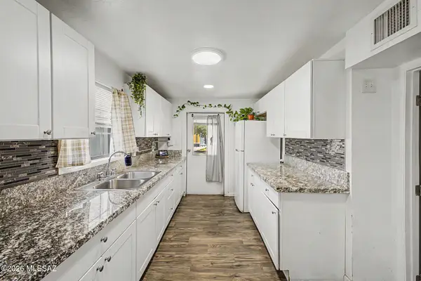 3718 S Clark, Tucson, AZ 85713