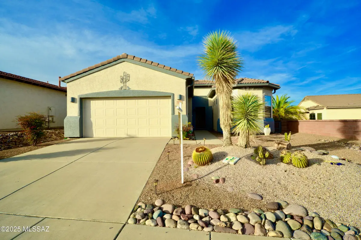 938 W Ashworth, Green Valley, AZ 85614 - #1