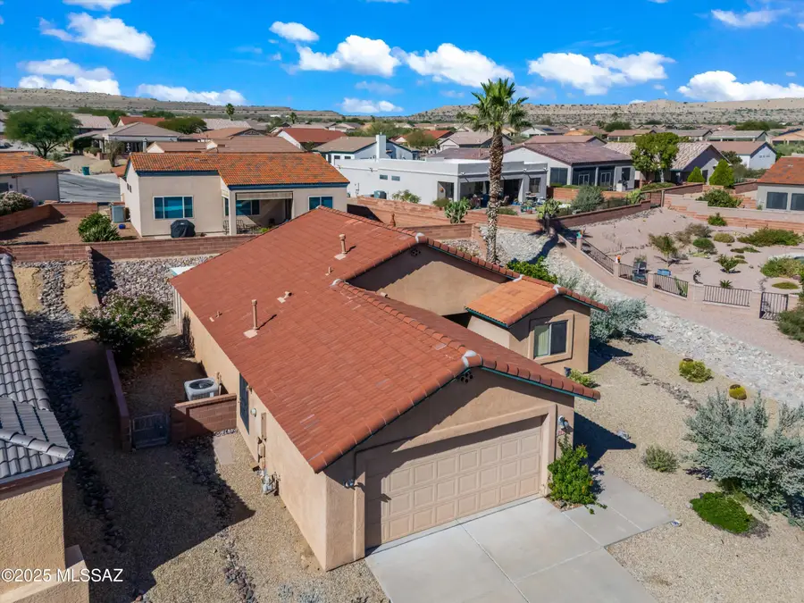 287 N Va La Castellana, Green Valley, AZ 85614 - #3