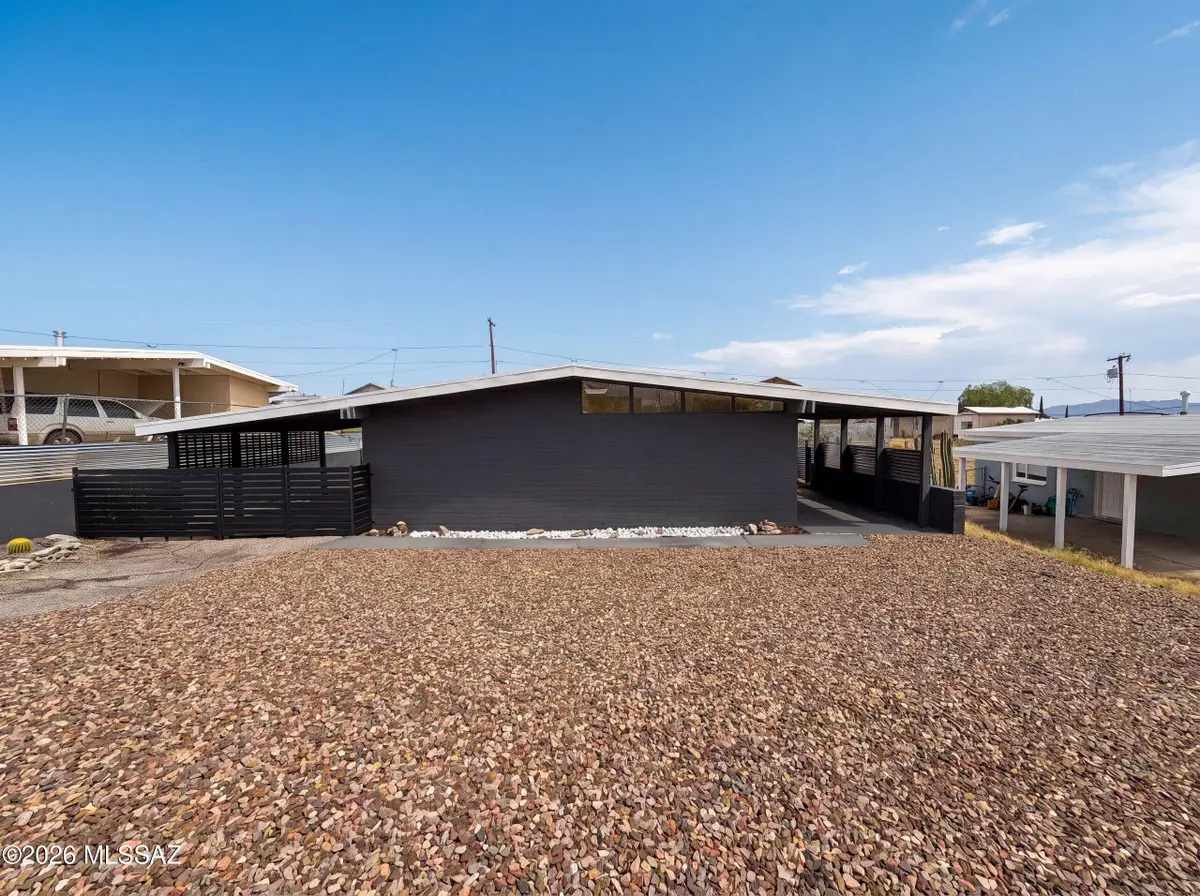 110 W 4th, San Manuel, AZ 85631 - #1