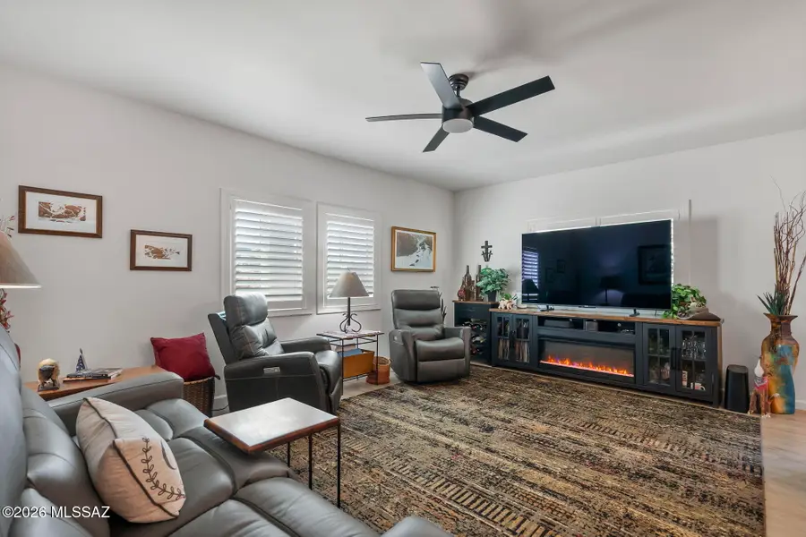 653 W Redondo, Green Valley, AZ 85614 - #3