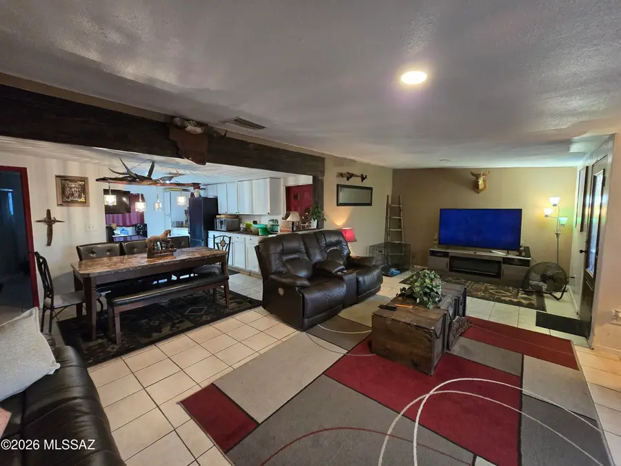 6620 W Bucking Horse, Sahuarita, AZ 85629 - #3