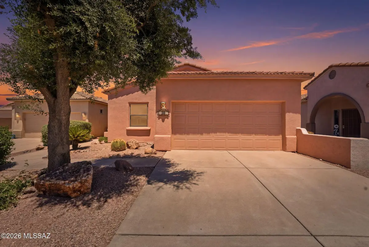 2247 S Va Alonso, Green Valley, AZ 85614 - #1