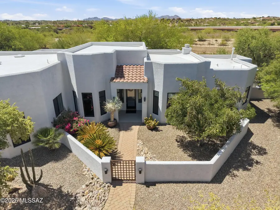 109 E Loch Lomond, Oro Valley, AZ 85737 - #2