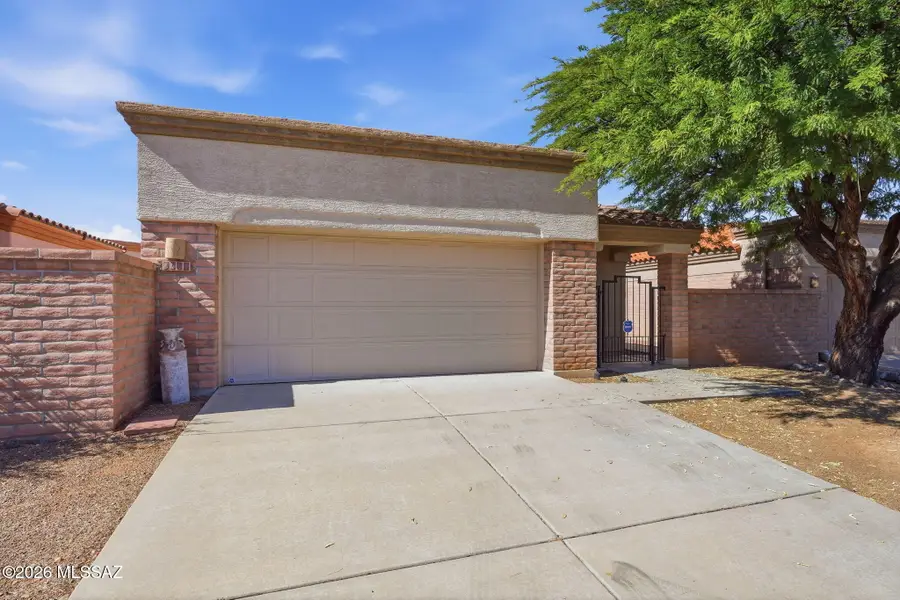 2001 W Amblemorn, Green Valley, AZ 85622 - #2
