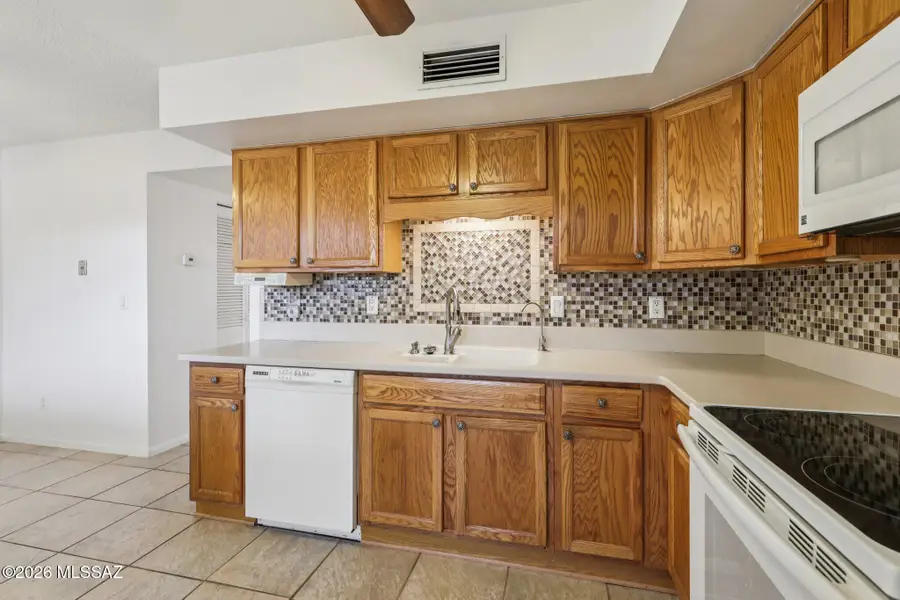 1378 S Avenida Polar, Tucson, AZ 85710 - #3