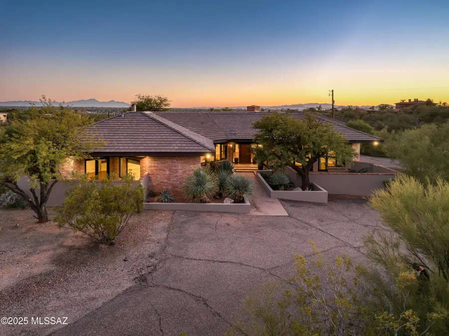 4740 N Hacienda Del Sol, Tucson, AZ 85718 - #2