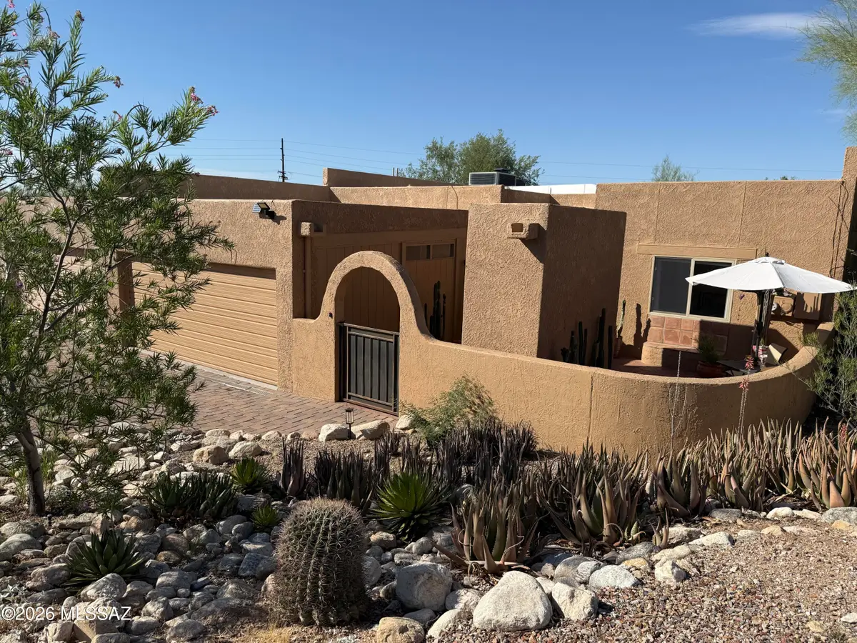 6440 N Foothills, Tucson, AZ 85718 - #1
