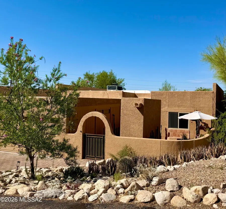 6440 N Foothills, Tucson, AZ 85718 - #3