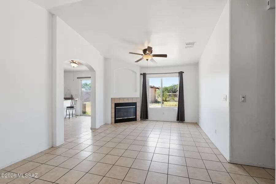 437 Camino Hombre De Oro, Rio Rico, AZ 85648 - #2