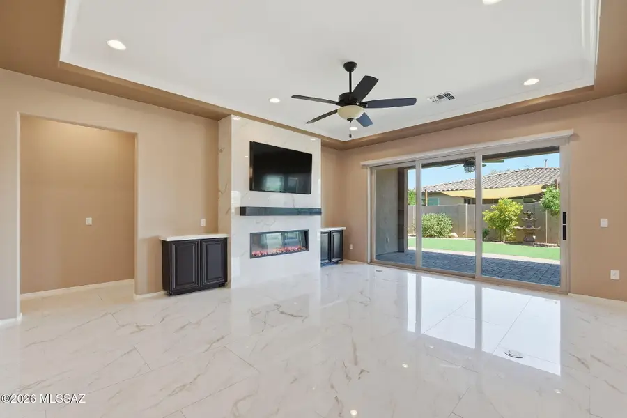 1138 W Peaceful Meadow Path, Sahuarita, AZ 85629 - #3