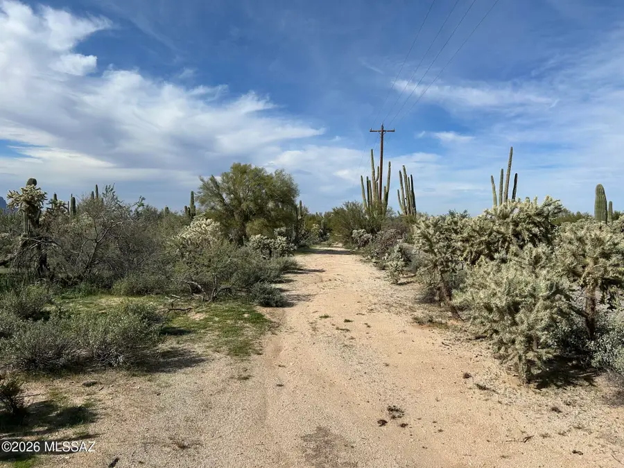 N Camino De Oeste, Tucson, AZ 85742 - #2