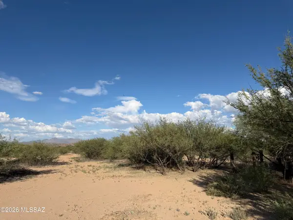 W Carefree, Benson, AZ 85602