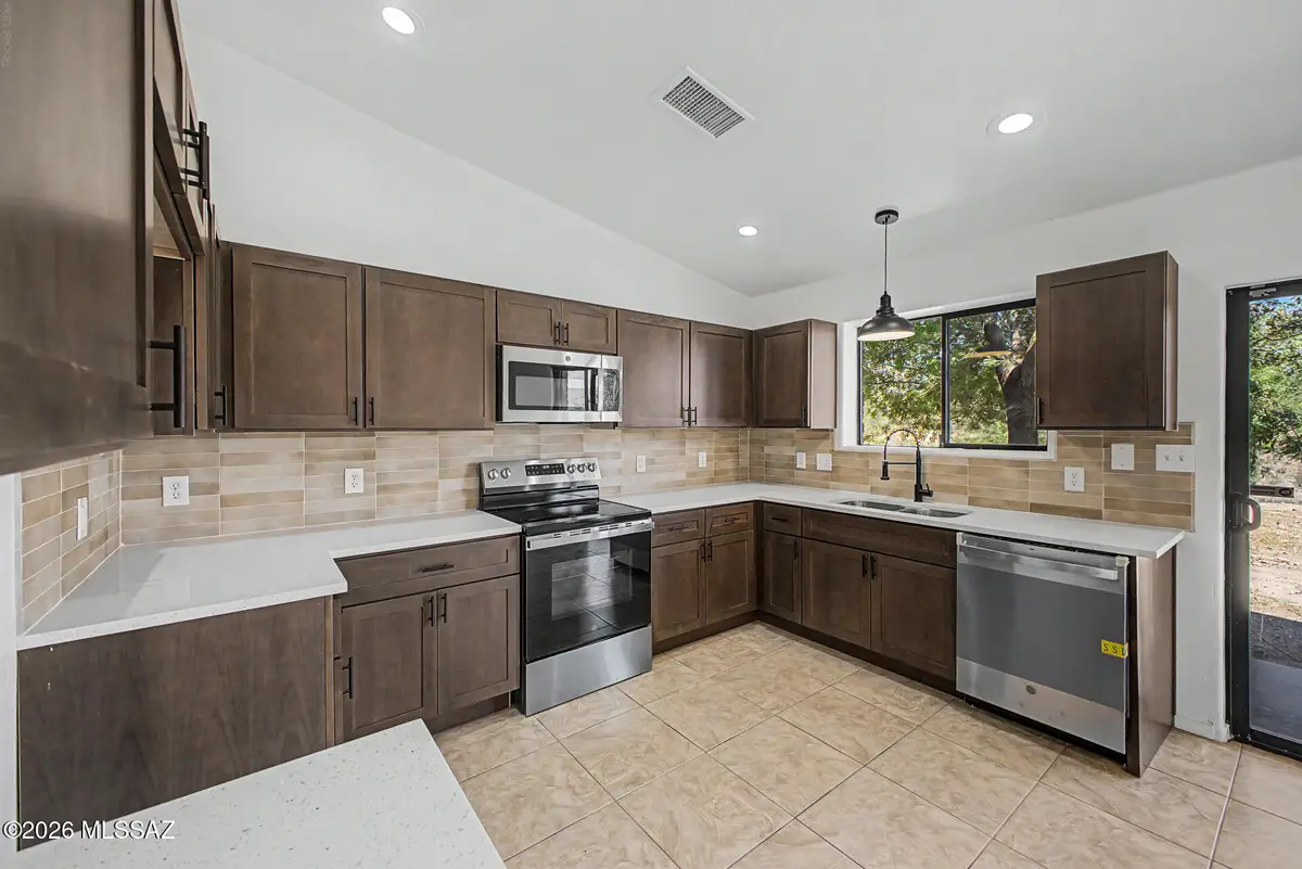 987 Gigi, Rio Rico, AZ 85648 - #1