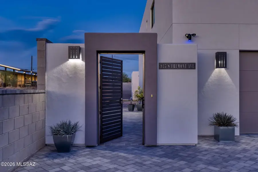 935 S Fremont, Tucson, AZ 85719 - #2