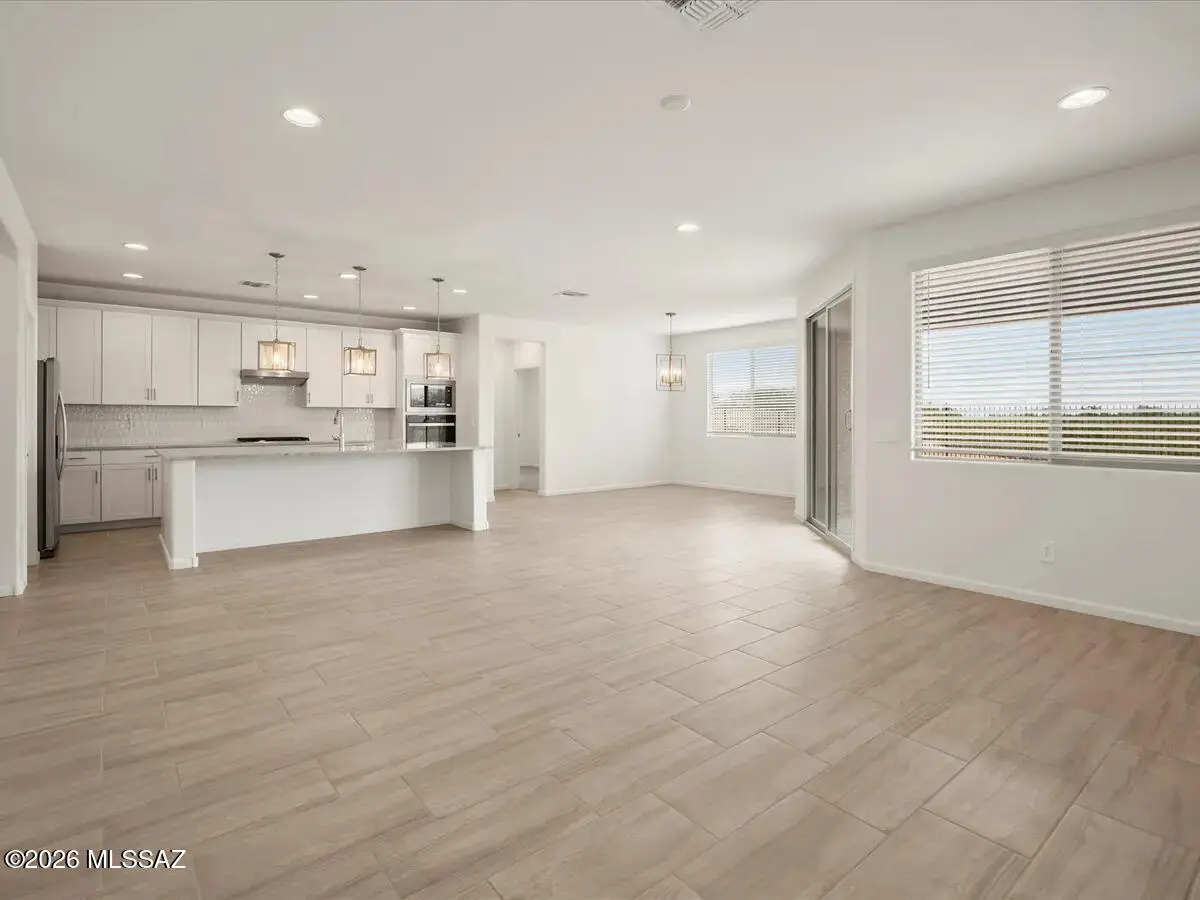 7570 S Kinglet, Tucson, AZ 85747 - #1