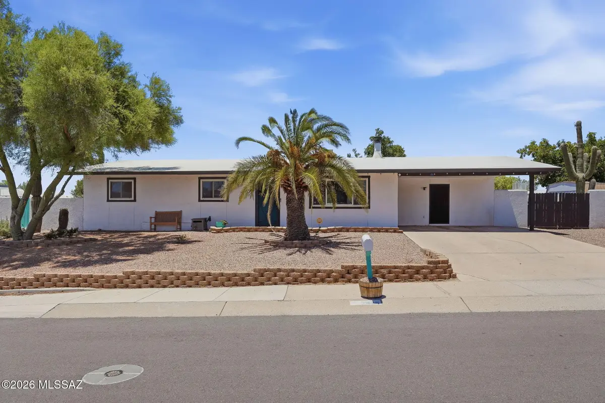 7425 N North Aire, Tucson, AZ 85741 - #1