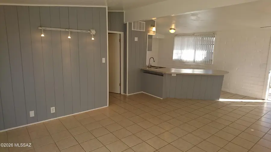 4155 E Bellevue, Tucson, AZ 85712 - #3