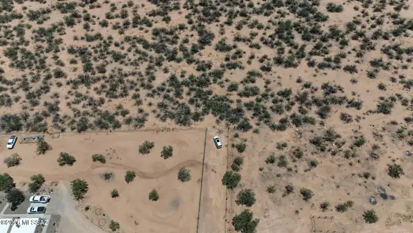 S Tara Ln / W Sandario Hollow, Tucson, AZ 85735