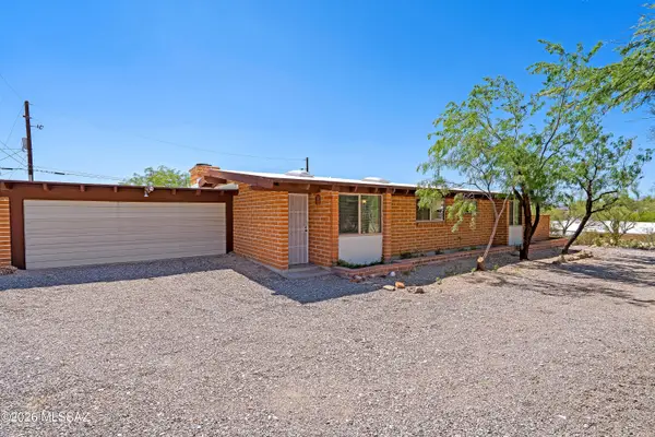 1543 N Plaza De Lirios, Tucson, AZ 85745