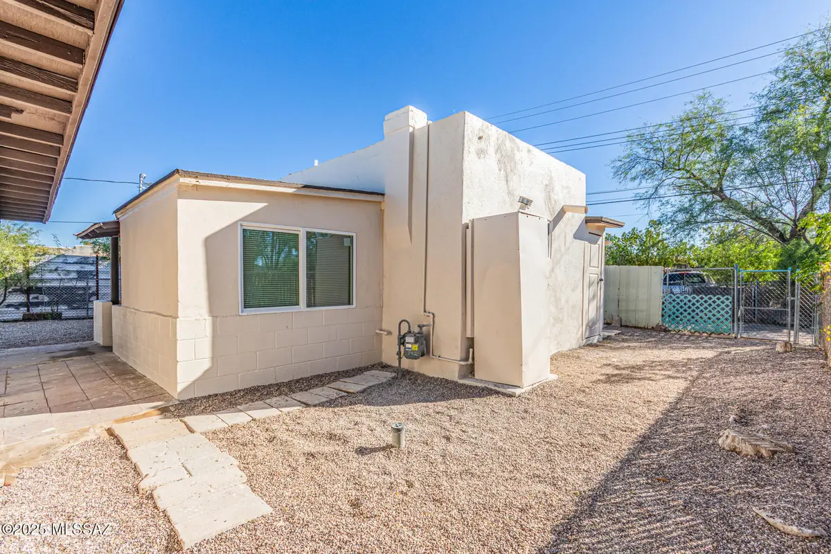 231 W 26th, Tucson, AZ 85713 - #1