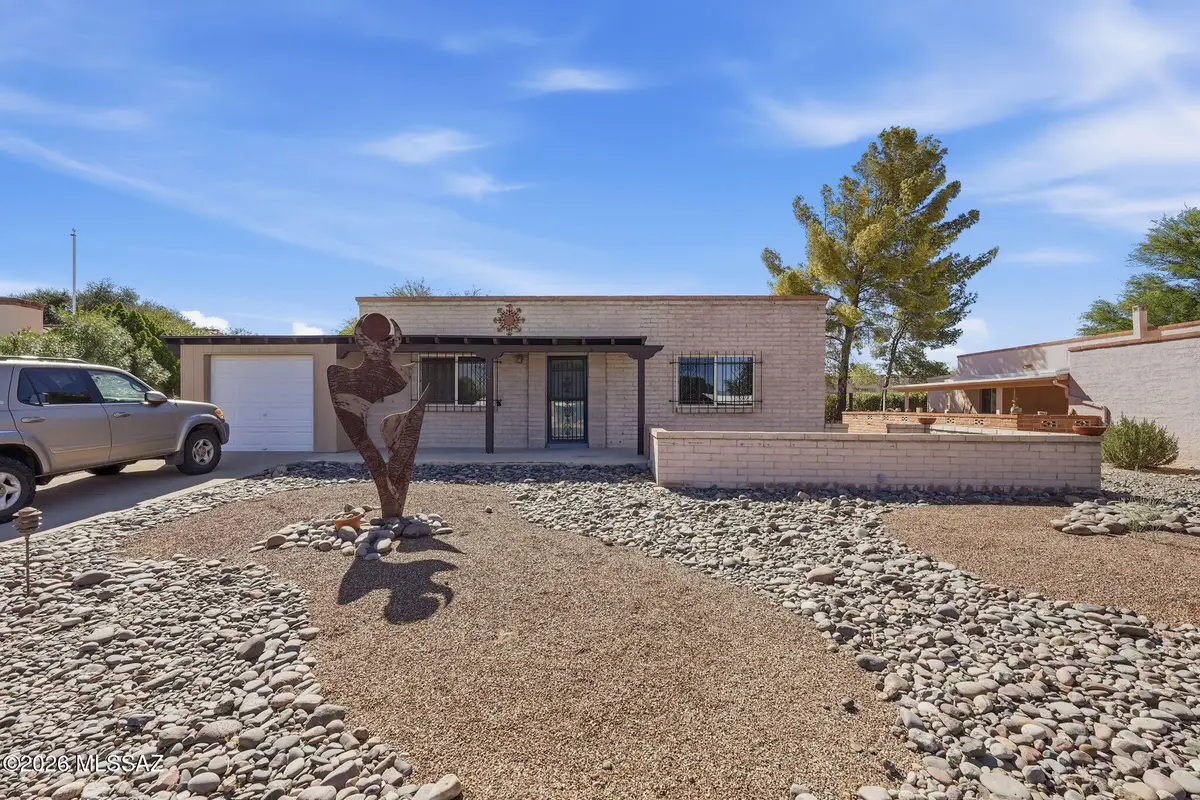 530 S La Lima, Green Valley, AZ 85614 - #1