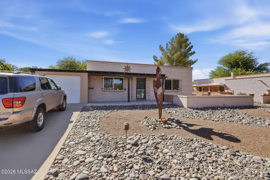 530 S La Lima, Green Valley, AZ 85614 - #3